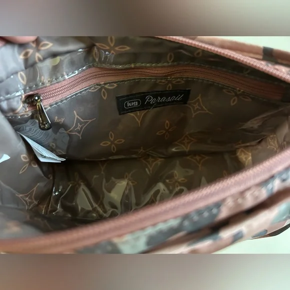 LUG PARASAIL COSMETIC CASE CAMO ROSE NWT - Picture 4 of 5